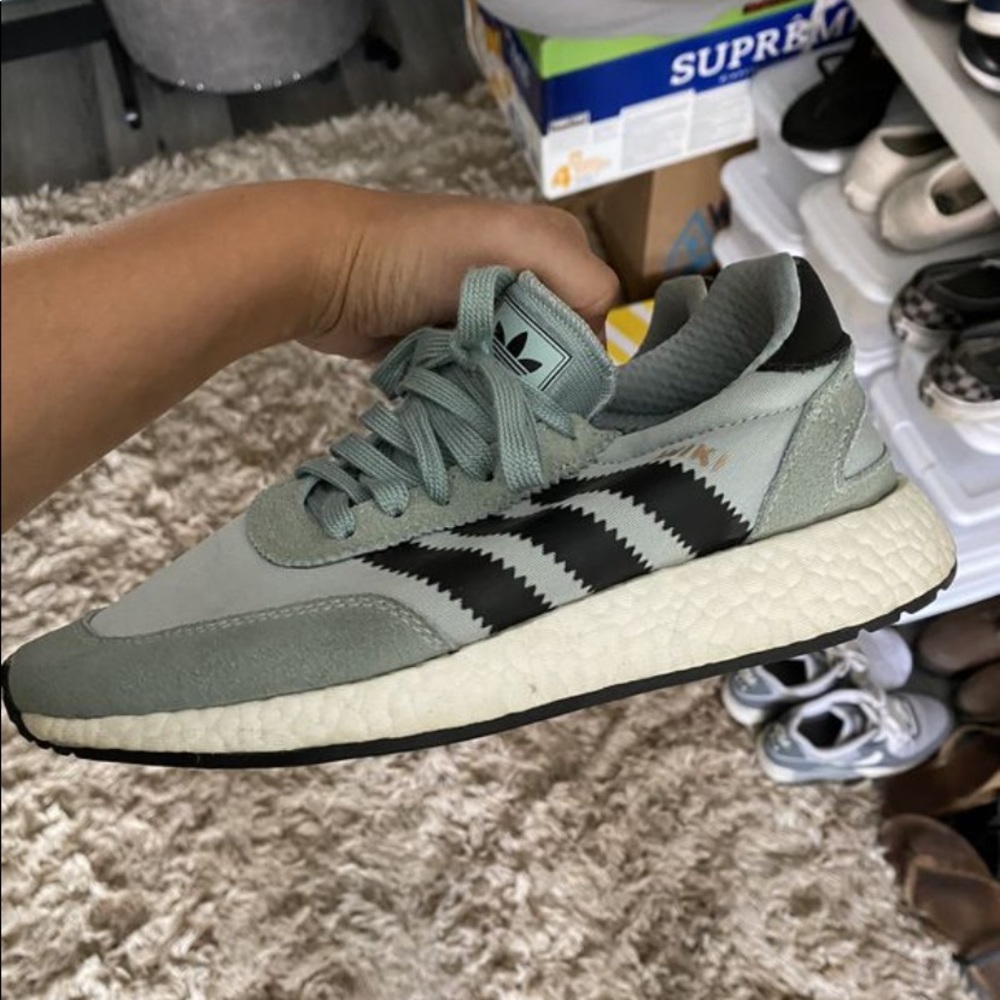 Iniki adidas